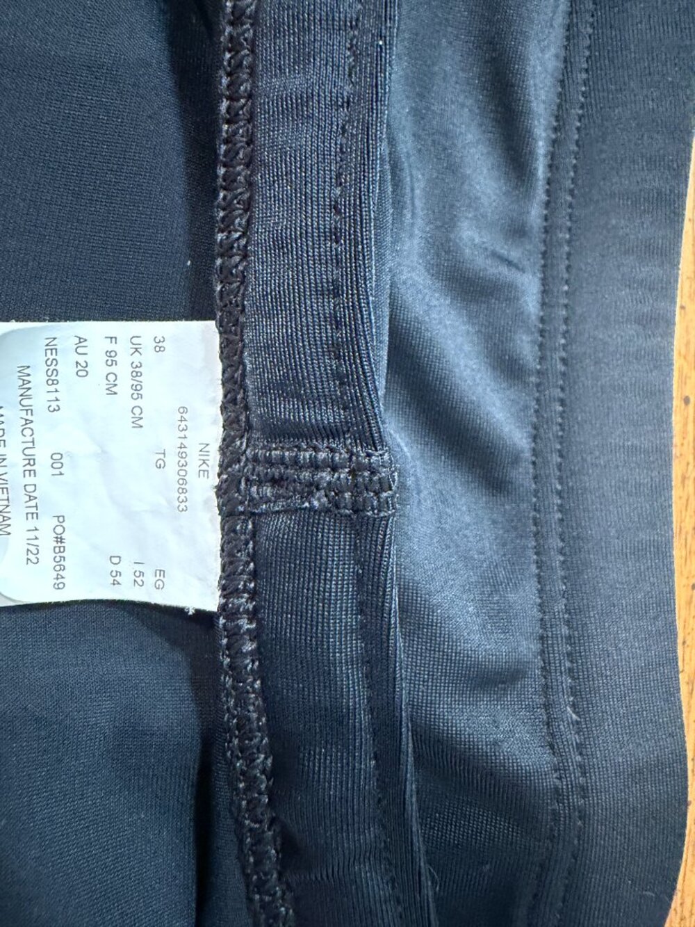 Nike Swim Brief Men's Size 38 Black Performance Swimsuit - Picture 10 of 10